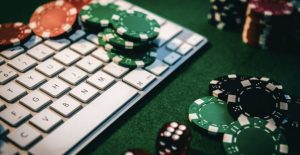 What is important to focus on when playing in an online casino?