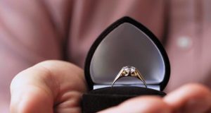 7 Things to Do When Buying an Engagement Ring