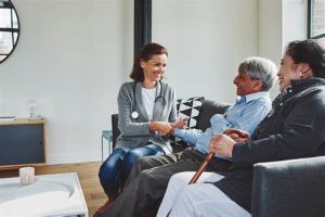 Joining a Senior Living Facility: What Services to Look For
